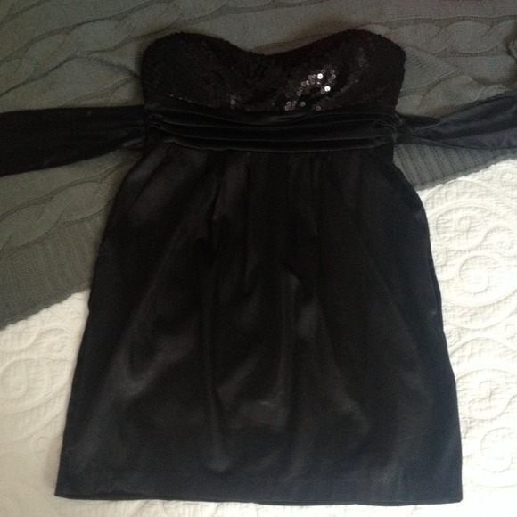 Black Arden B cocktail dress