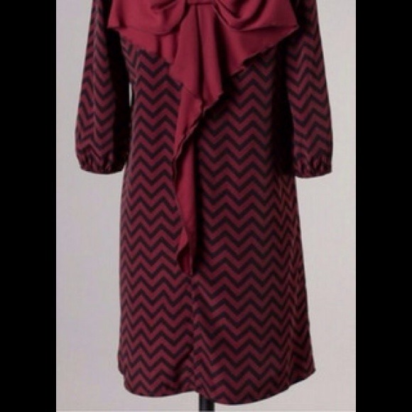 Chevron bow dress! - Picture 2 of 2