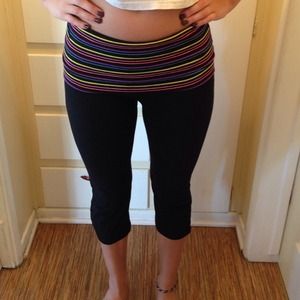 SOLD IN BUNDLE Black yoga capris