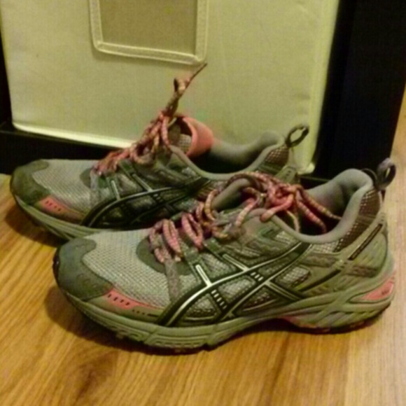 *Reserved*Asics running shoes