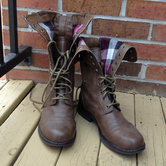 Madden Girl Zorrba Boot