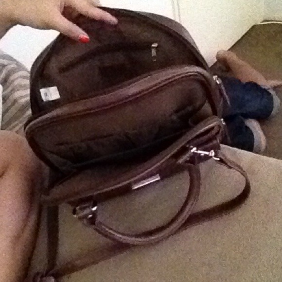 Handbag - Picture 3 of 3