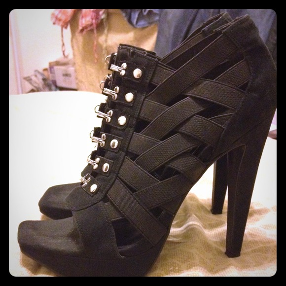 Jessica Simpson Shoes - Jessica Simpson black suede heels