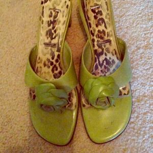 Pastel green summer slip on thong style