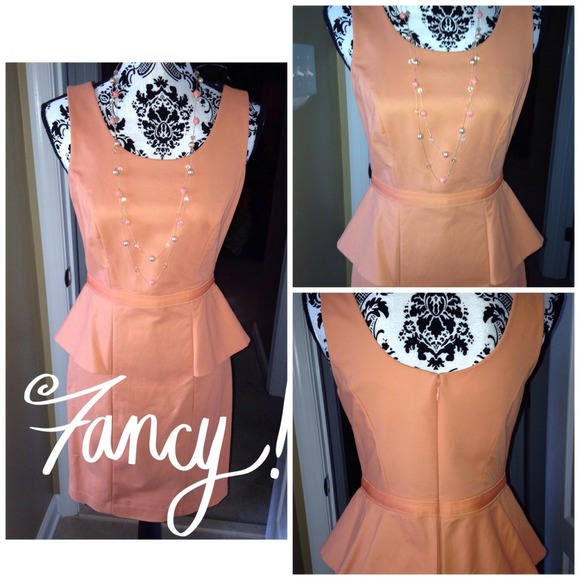 🎉Host Pick 3/30🎉The Limited Peplum Dress
