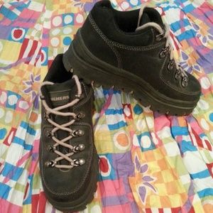 Black Skechers Jammers