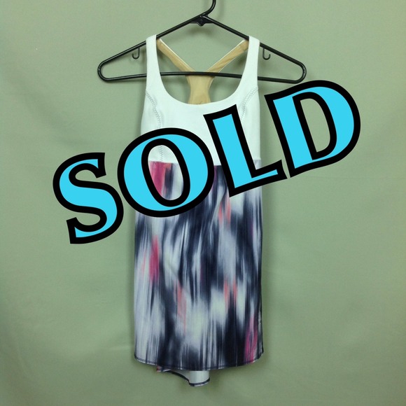 💖SOLD💖 Lululemon Workout Top