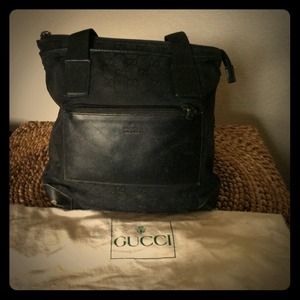 Authentic Vintage Gucci medium size tote!