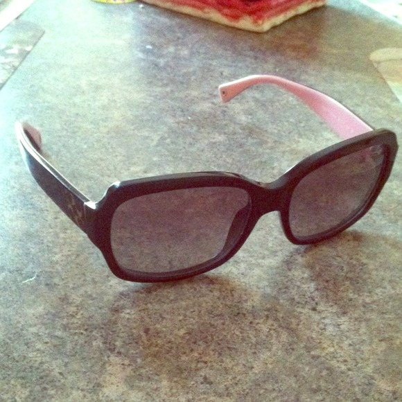 Coach Accessories - Authentic coach sunglasses