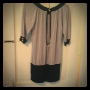 Open back gray tunic