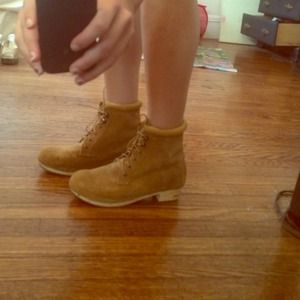 Urban outfitter boots