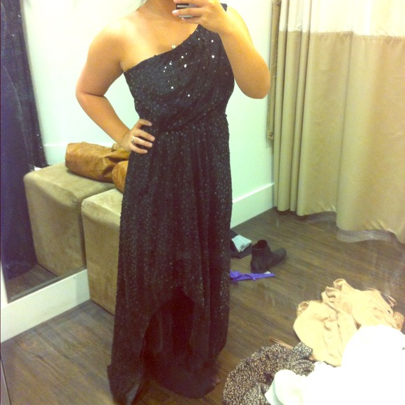 Black prom dress