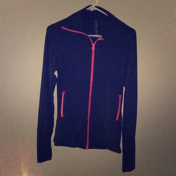 NWOT Vogo athletic zip up 👍❗️SALE❗️