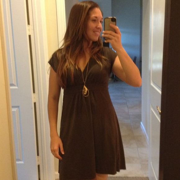 Sold! Olive Loft vneck cotton dress!