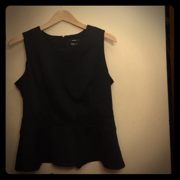 Cute black top with ruffle bottom