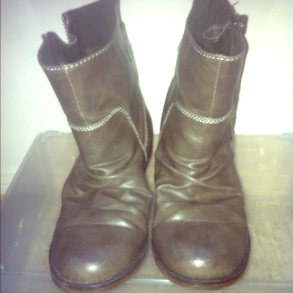 💲ReDuCeD💲ALDO dark brown ankle boots