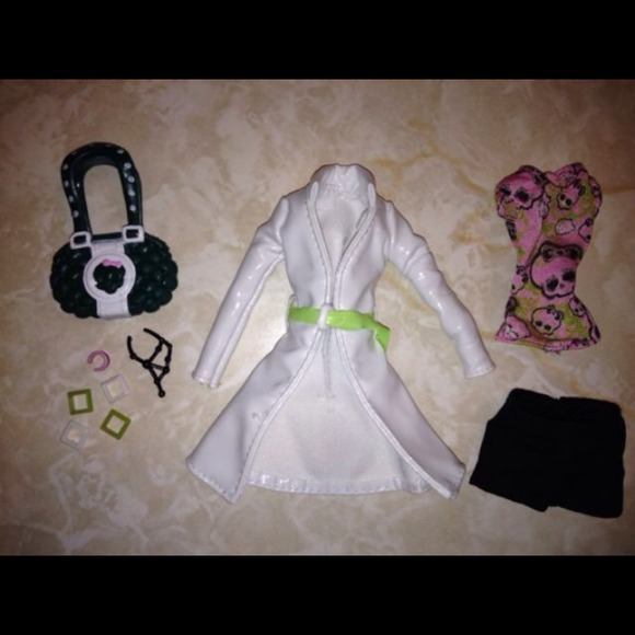 🚫SOLD ON EBAY🚫SCARAH SCREAMS OUTFIT💥