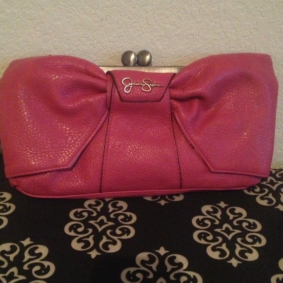 Jessica Simpson Clutches & Wallets - Jessica Simpson Bow🎀clutch. ⤵ Price Lowered!