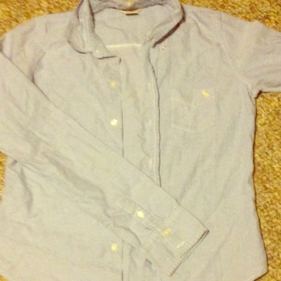 Abercrombie&Fitch button up. Worn once. 😍💙