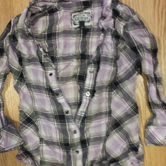 Guess button up long sleeve shirt - Picture 2 of 2