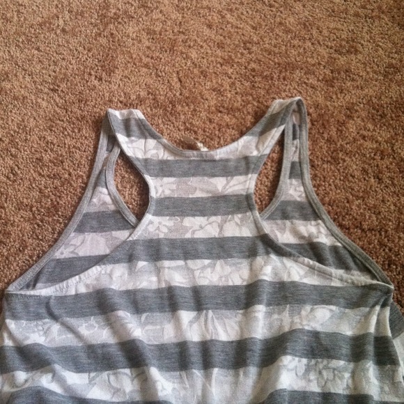 Razor-back - Picture 2 of 2