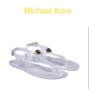🌴☀️Michael Kors White Sandals☀️🌴