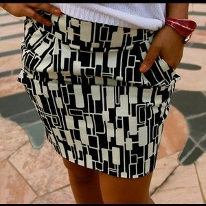 Black & Cream Geometric printed mid knee skirt