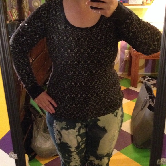Black patterned long sleeve shirt - Picture 1 of 2