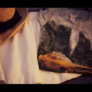 Olsenboye Gray Scoop Neck Shirt