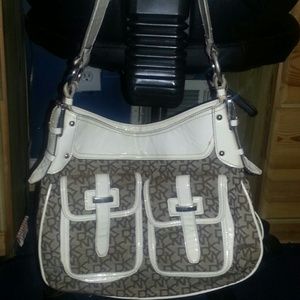 Dkny purse