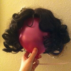 Black curly wig