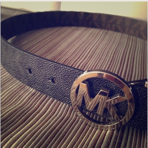 🚫TRADED🚫 Authentic mk belt