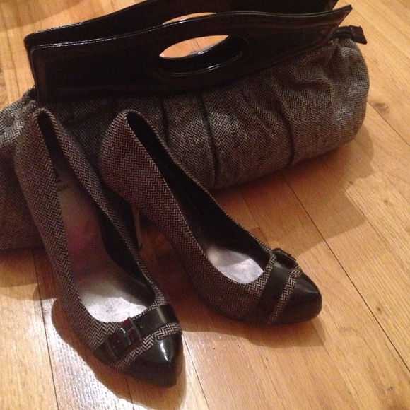 BAKERS PURSE AND MATCHING PUMPS