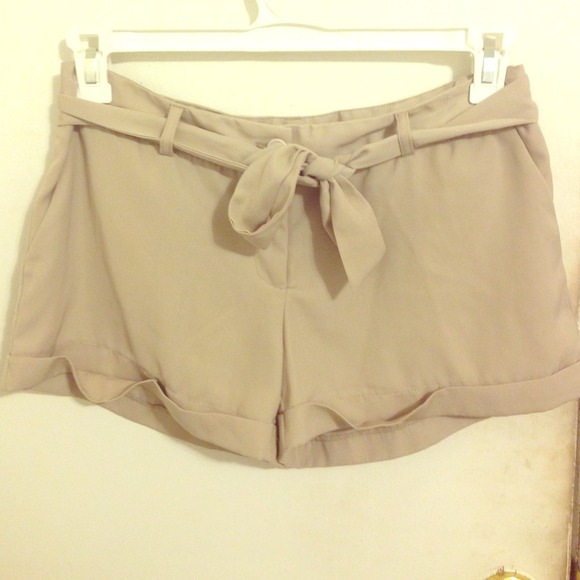 Loose sailor shorts
