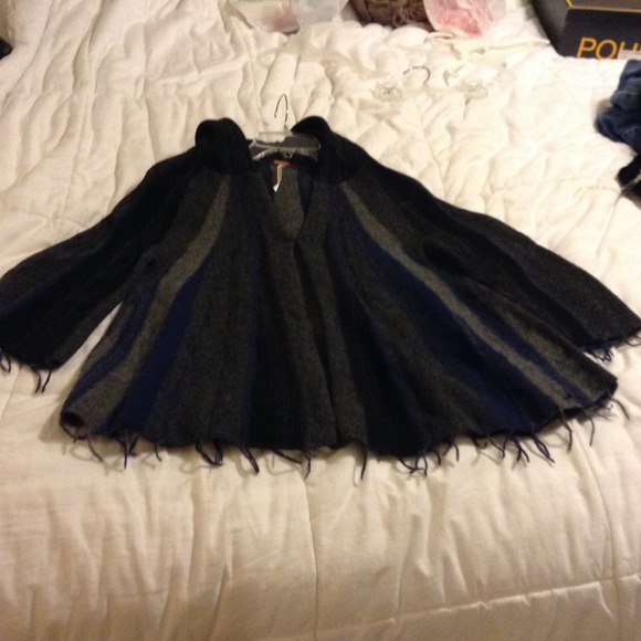Blk, gray and blue a-line hooded cardi