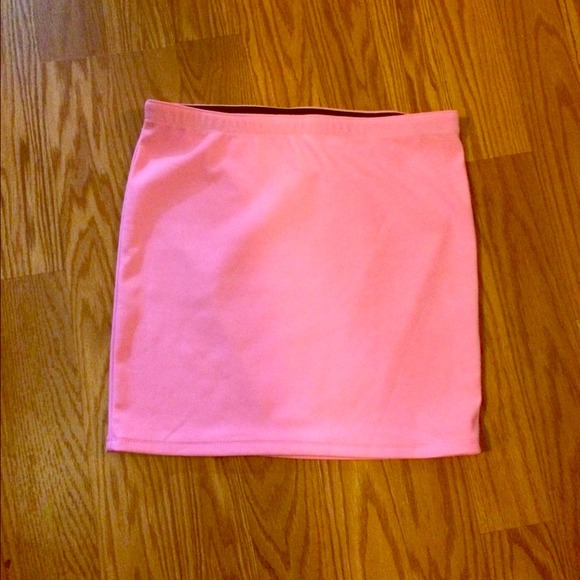 Hot pink, 95% polyester 5% spandex , size S