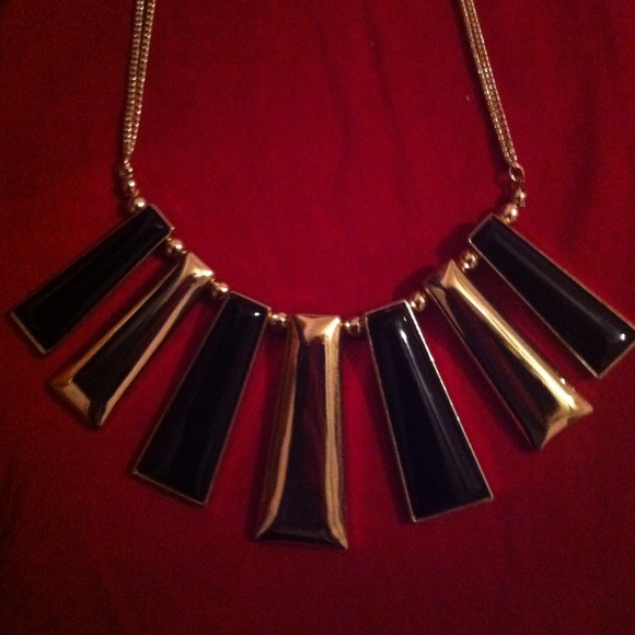 Forever 21 necklace brand new
