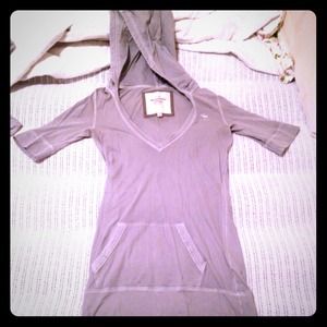 A&F hooded shirt