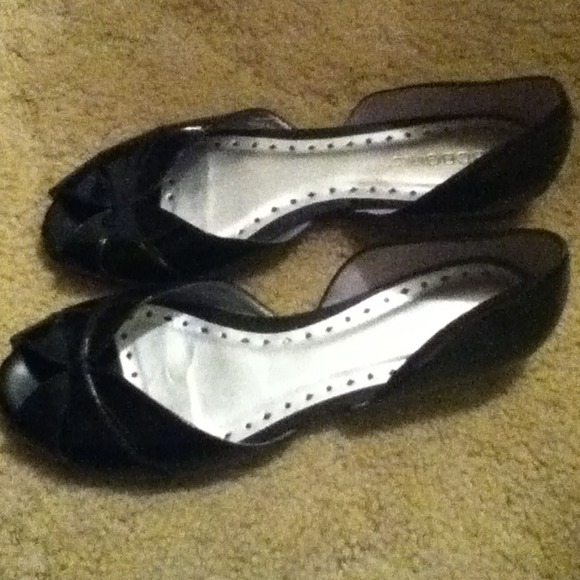 Black peep toe flats