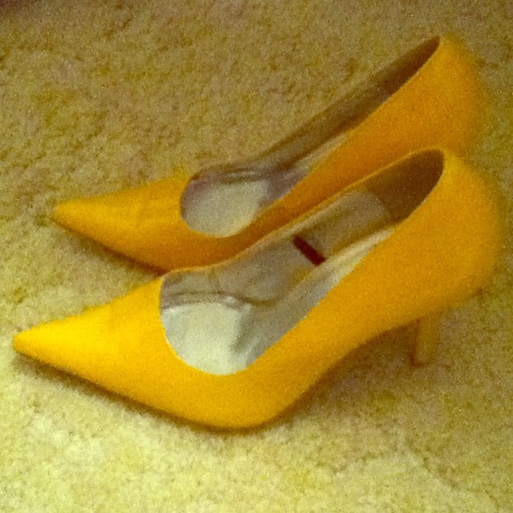 Mustard yellow heels