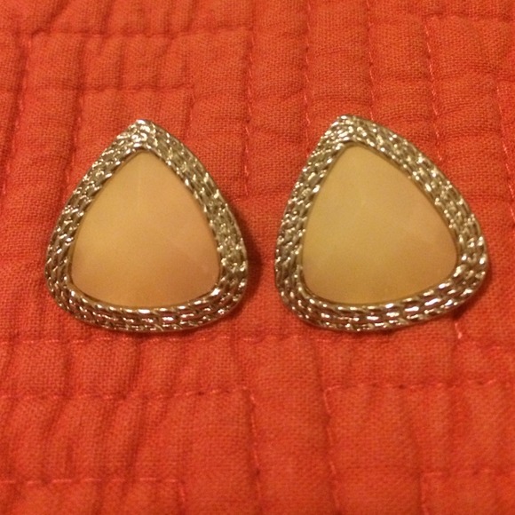 Fashion earrings