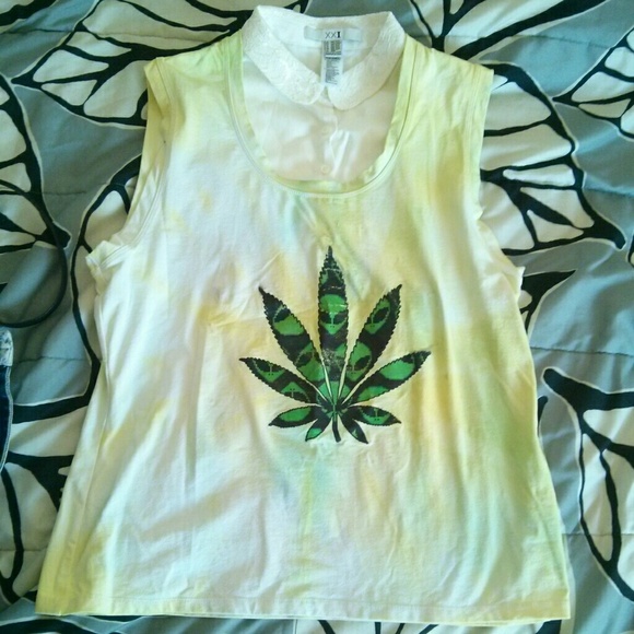 ❌SOLD❌Acid tie dyed alien weed muscle tank