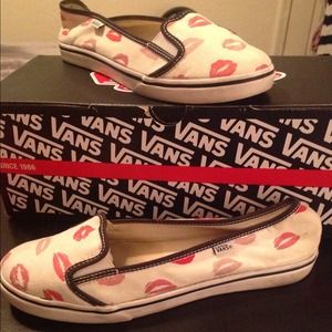 💋Preloved lip Vans flats💋