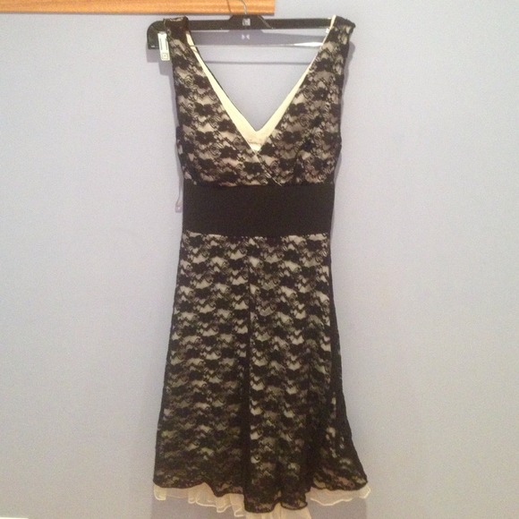 Black lacey dress