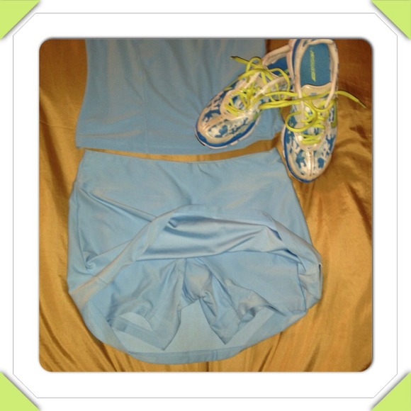 🔴SALE was $50 2 piece nike workout outfit - Picture 4 of 4