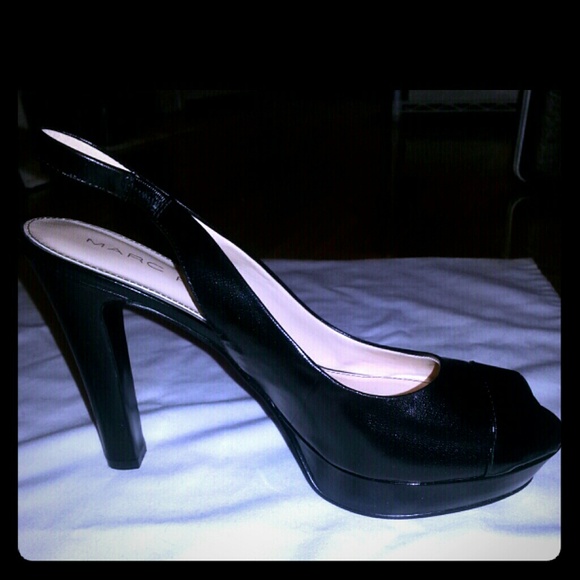 Black slingback heels leather and patent