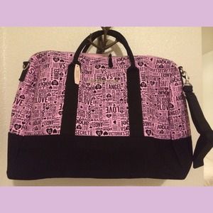NEW Victoria's Secret Large Duffel / Travel Bag 💌