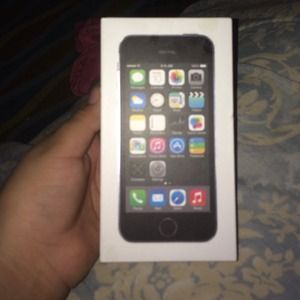 iPhone 5s black