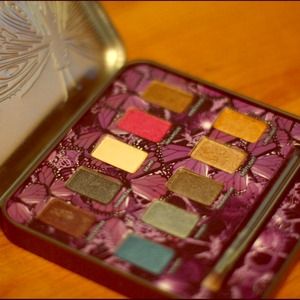 Urban Decay Mariposa Palette