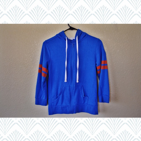 Quarter Sleeve Collegiate Zip-Up F21